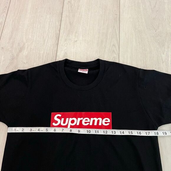 Supreme women black top size S - Picture 3 of 5